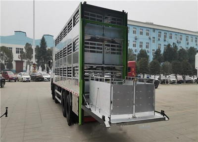 全鋁合金畜禽運(yùn)輸車與吸污車 現(xiàn)代養(yǎng)殖物流的高效解決方案
