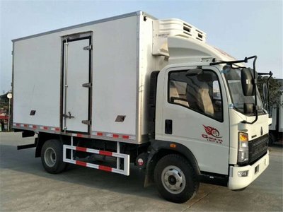 程力重汽豪沃冷藏車 專業(yè)制冷與高效運(yùn)輸?shù)耐昝澜Y(jié)合